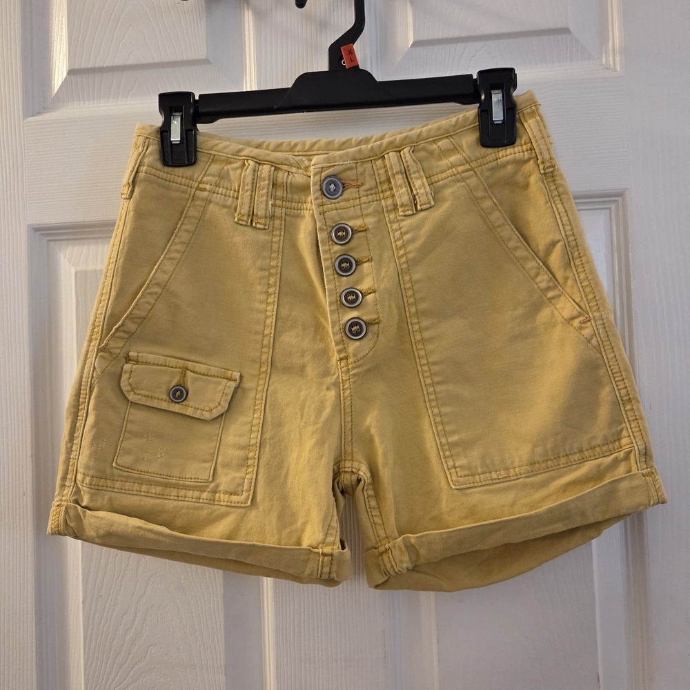 Pilcro sz 26 The Wanderer shorts yellow button‎ fly cargo cuffed summer casual